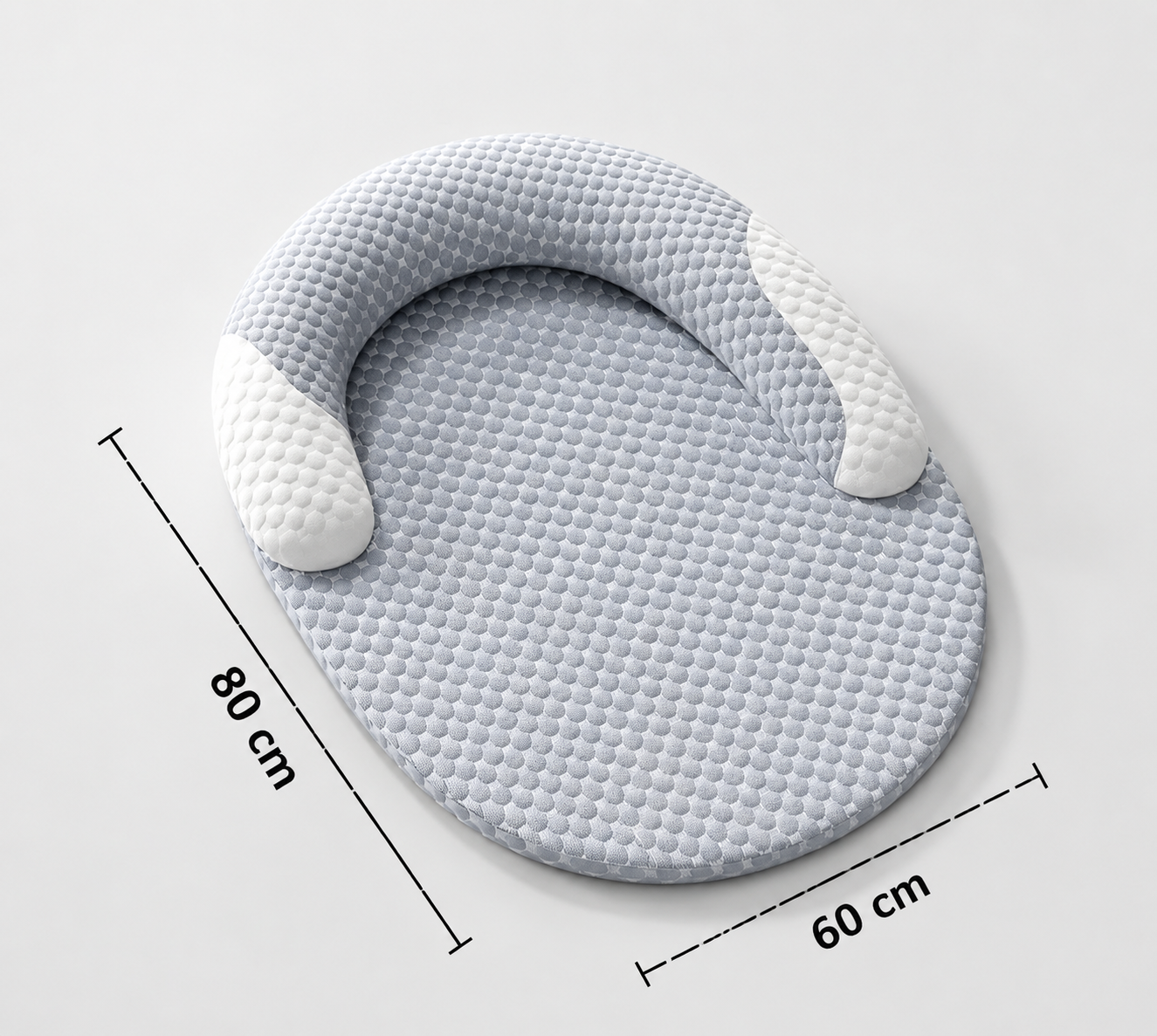 Das Kühl-Hundebett in Größe XL mit den Maßen 80 × 60 cm. Atmungsaktives und orthopädisches Hundebett mit ergonomischer Nackenstütze und kühlendem Bezug.