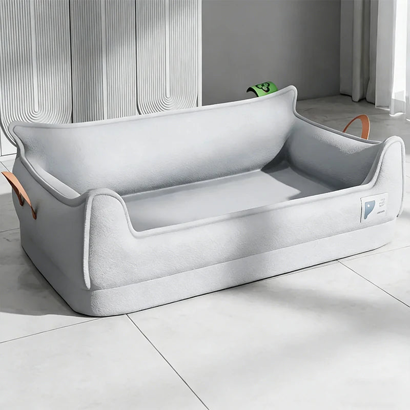 Orthopädisches Leder-Hundebett Sofa in Silbergrau – mit erhöhtem Rand, Leder-Griffen und abnehmbarem Bezug | Hund & Heim
