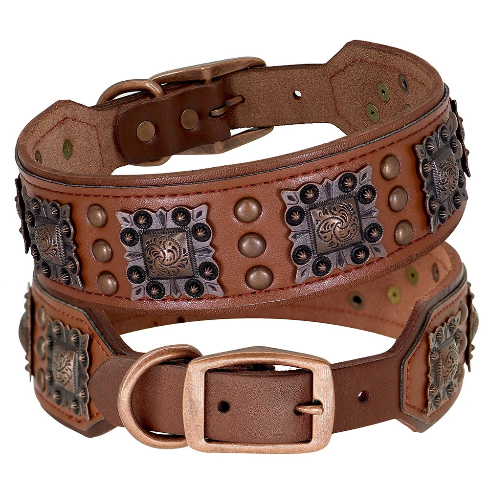 Breites Nieten-Lederhalsband in Cognac für große Hunde – zwei Größen, gravierte Metallbeschläge und Kupferschnalle | Hund & Heim