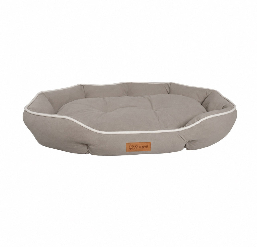 Orthopädisches Premium Hundebett in Sandbeige mit gepolsterter Liegefläche und erhöhtem Rand. Bequemer Schlafplatz für Hunde mit stilvollem Design.