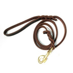 Braune Leder Hundeleine mit Handschlaufe und Karabiner – robust und elegant für tägliche Spaziergänge.